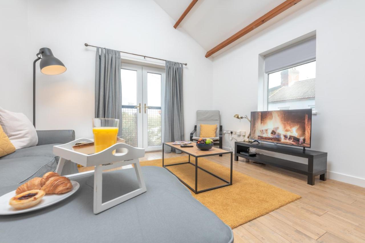 Stayright- 2 Bedroom House, Centrally Located & Close Walk To City Centre Cardiff Esterno foto