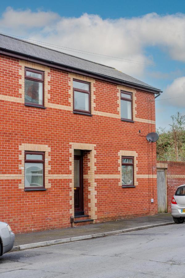 Stayright- 2 Bedroom House, Centrally Located & Close Walk To City Centre Cardiff Esterno foto